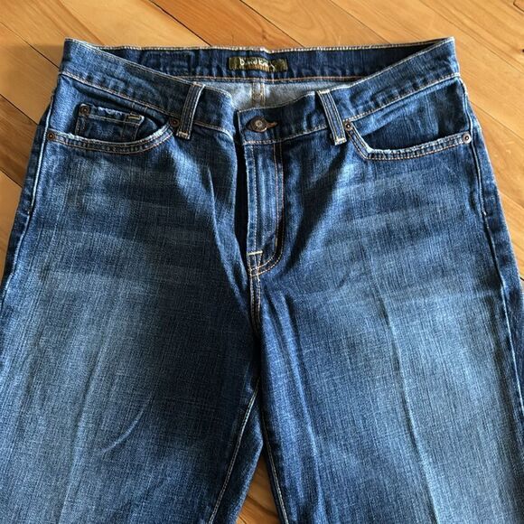 David Kahn Jeanswear medium wash 5-pocket bootcut jeans. Size 10. - Picture 3 of 6